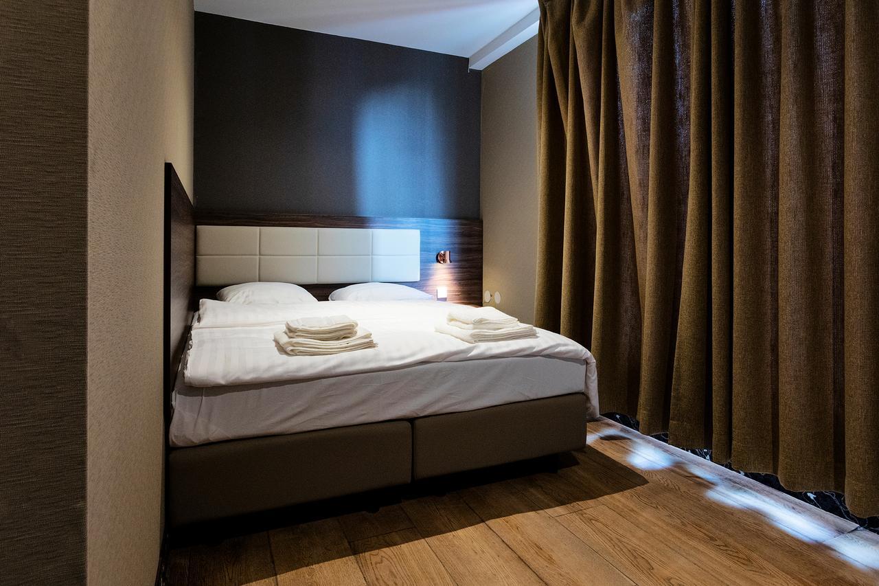 באדהופדורפ Amsterdam Lake Hotel מראה חיצוני תמונה